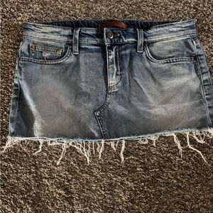 Joe's Jeans Women’s Denim Frayed Mini Skirt Size 4 EUC Vintage Y2K Distressed